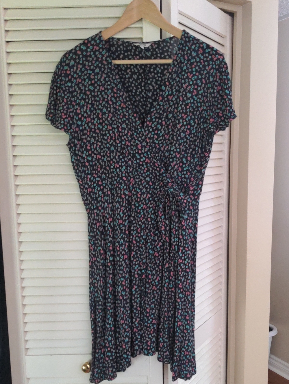 mbyM Effortless Scandinavian Floral Print Wrap Dress Size Medium